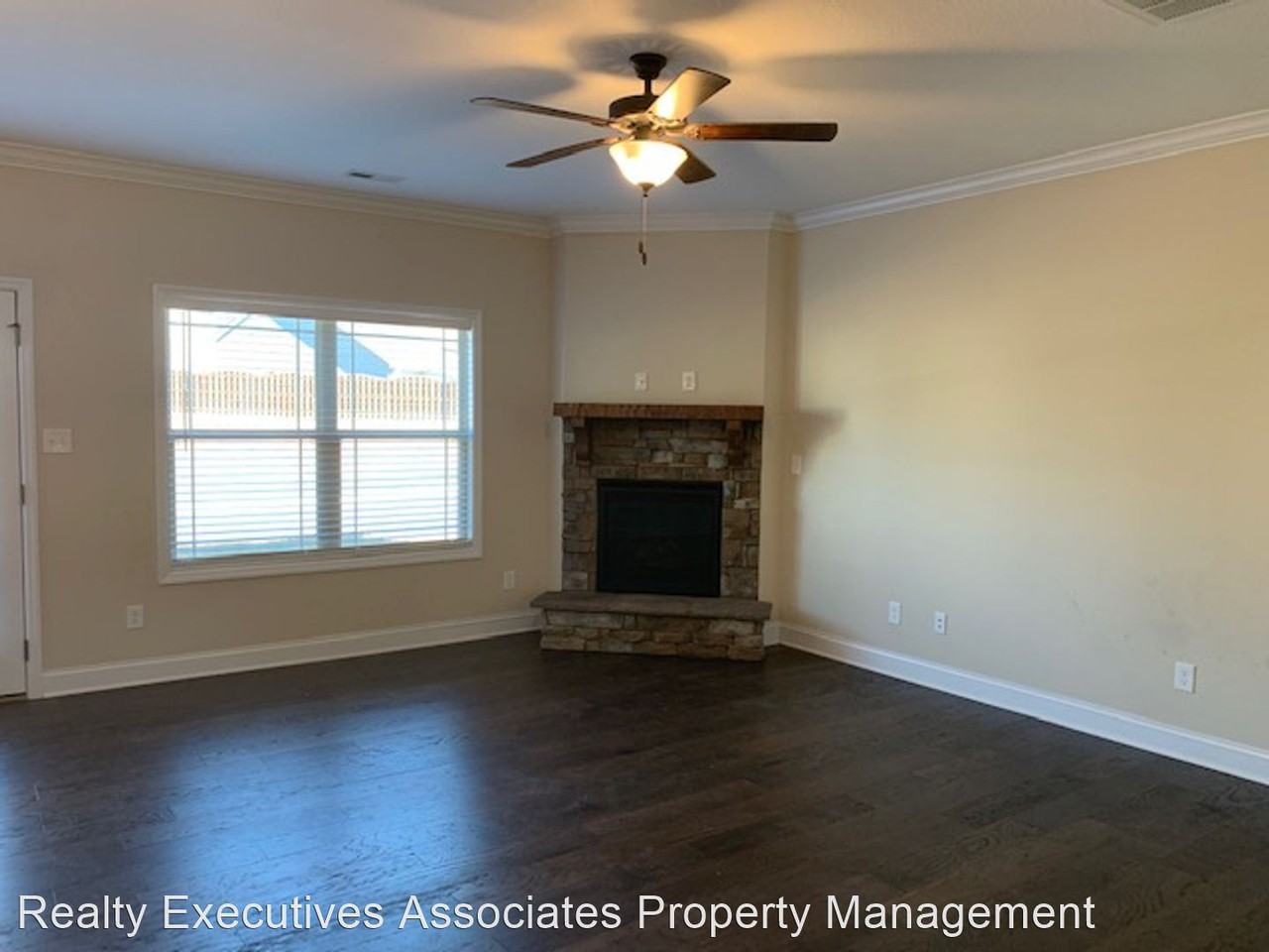 1128 Aspen Glen Dr - Photo 3 of 5