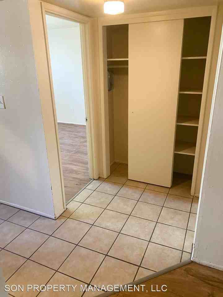 Mission Apartments - Photo 3 of 8