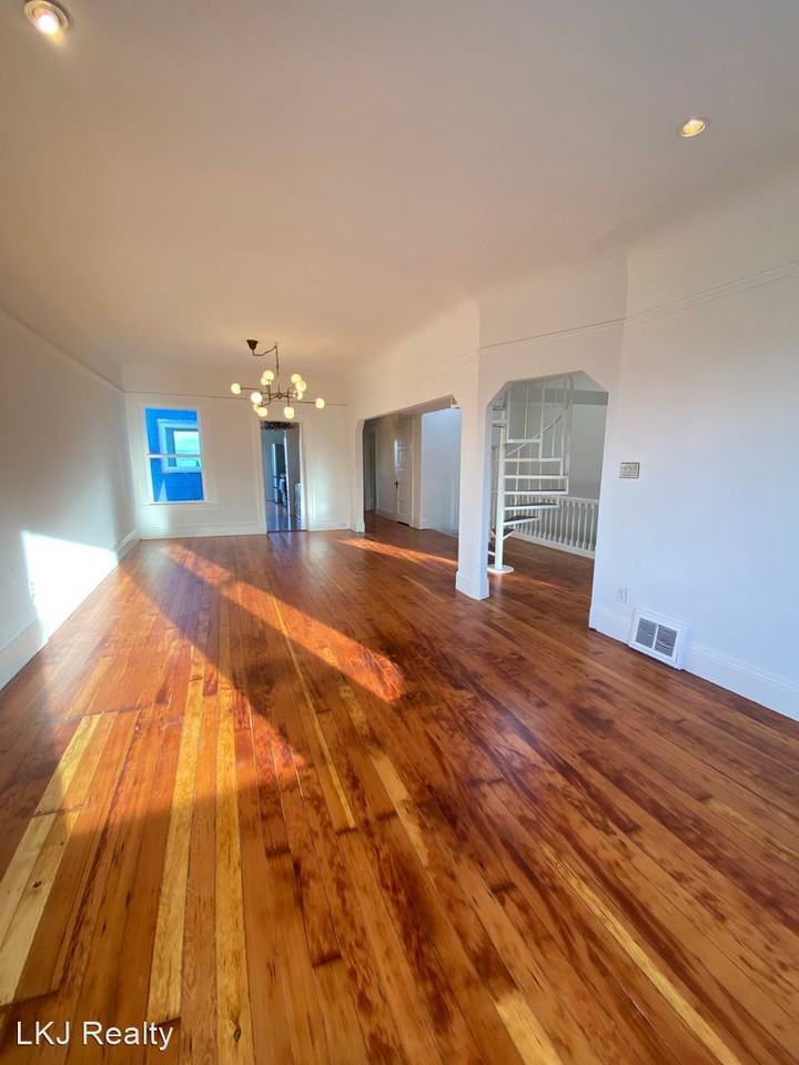 356 Texas St - Photo 3 of 41