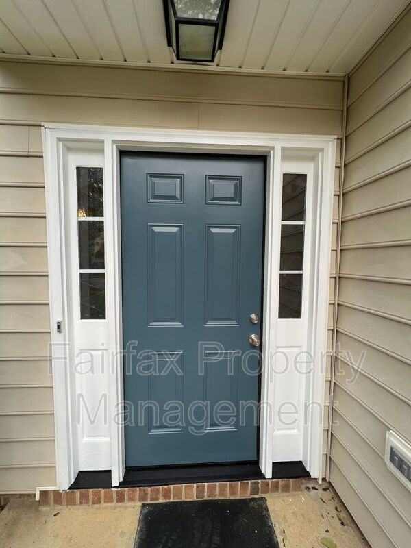 201 Ridge Lake Dr - Photo 2 of 38