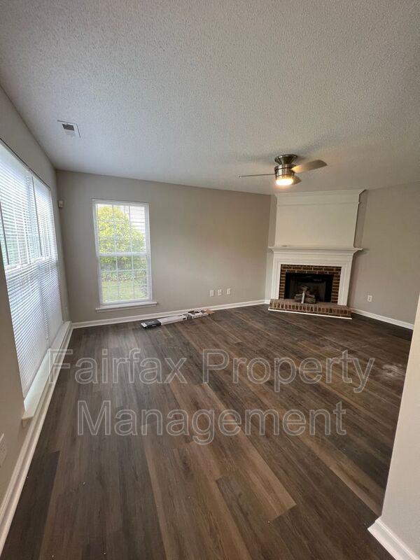 201 Ridge Lake Dr - Photo 4 of 38