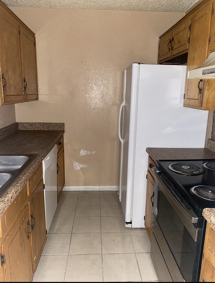 2109 Hinkle Ave - Photo 2 of 16