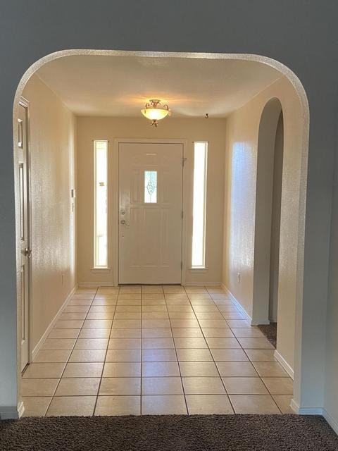 806 Bonnie Ct - Photo 2 of 12