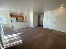 7514 W Tottenham Ln - Photo 1 of 1