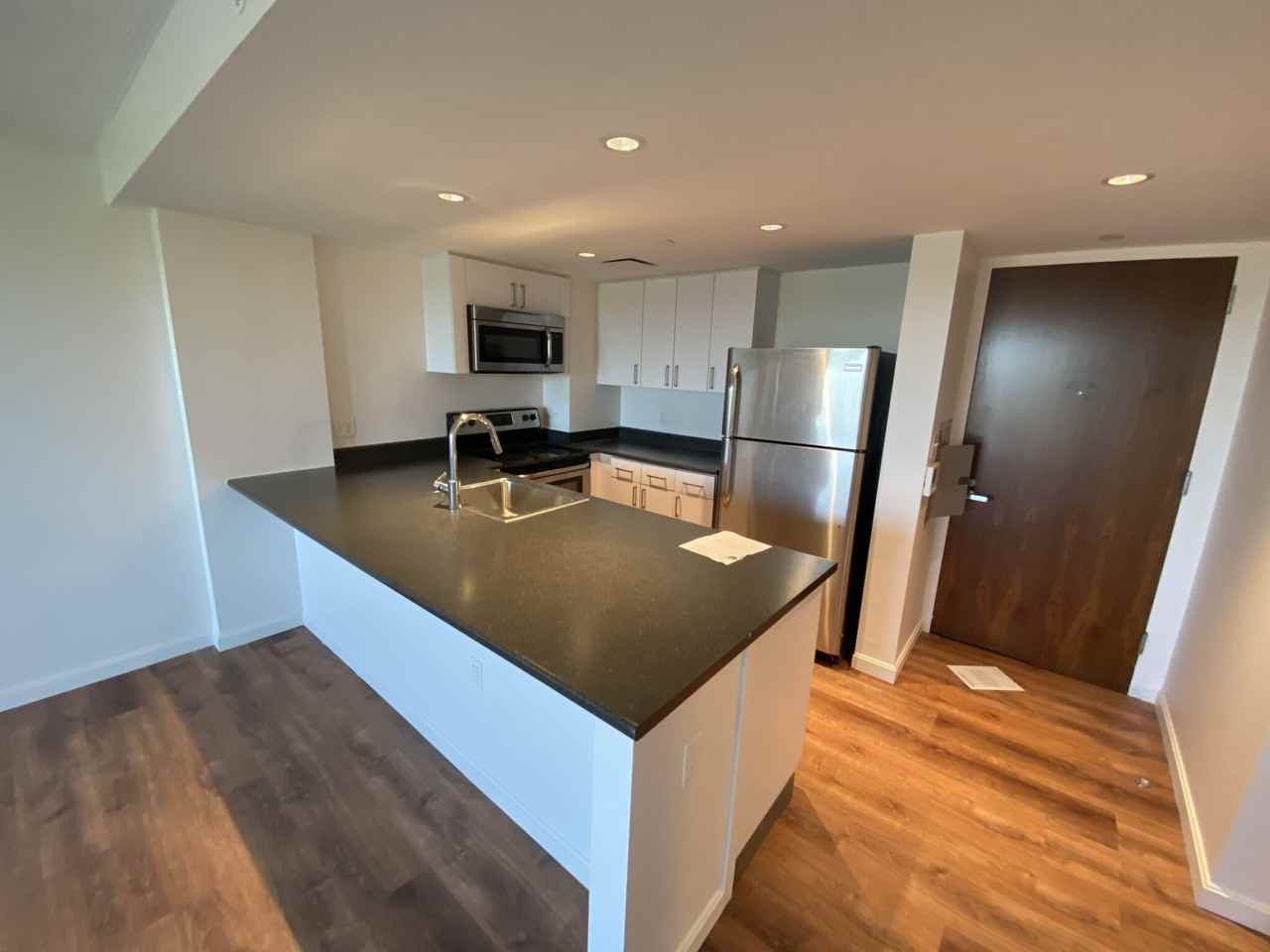 Harvard St #807 - Photo 2 of 13