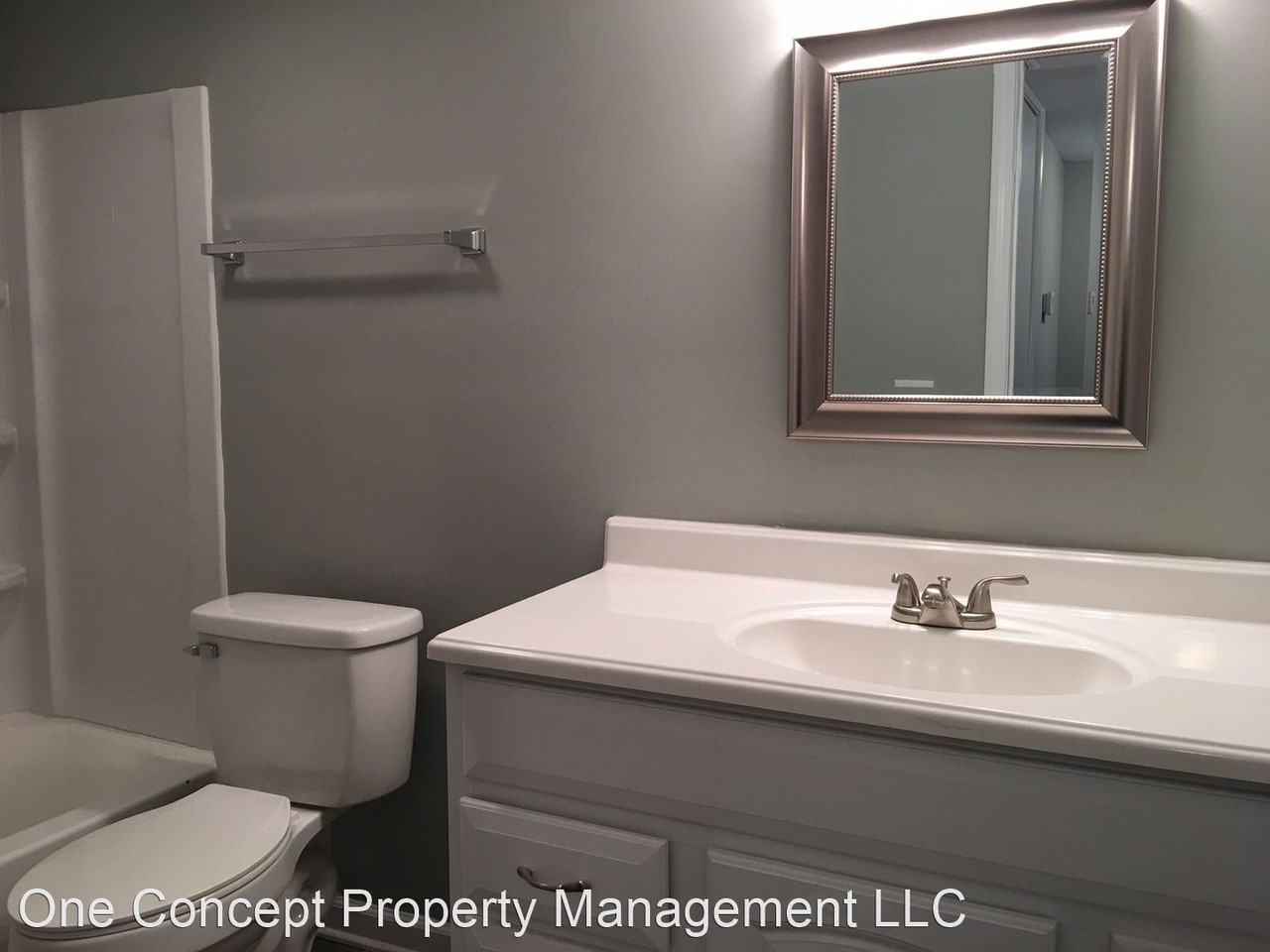 7626 NW 10th St - Photo 2 of 10