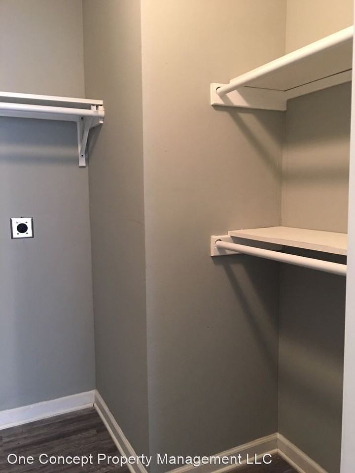 7626 NW 10th St - Photo 3 of 10