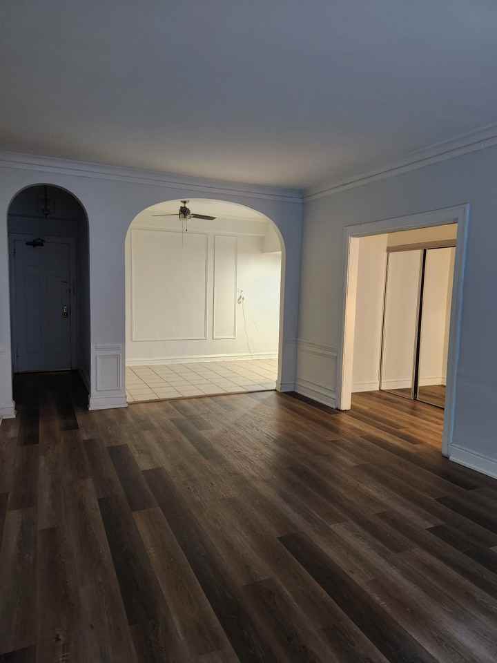 Commonwealth Apartments - Photo 7 of 23