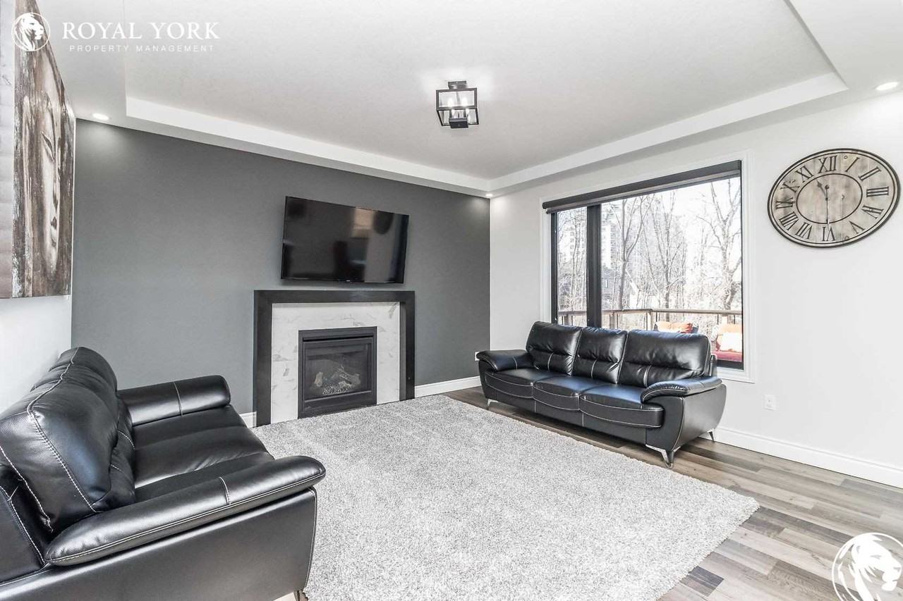 461 Jessica Way - Photo 2 of 39