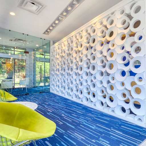 Nova - Photo 7 of 14