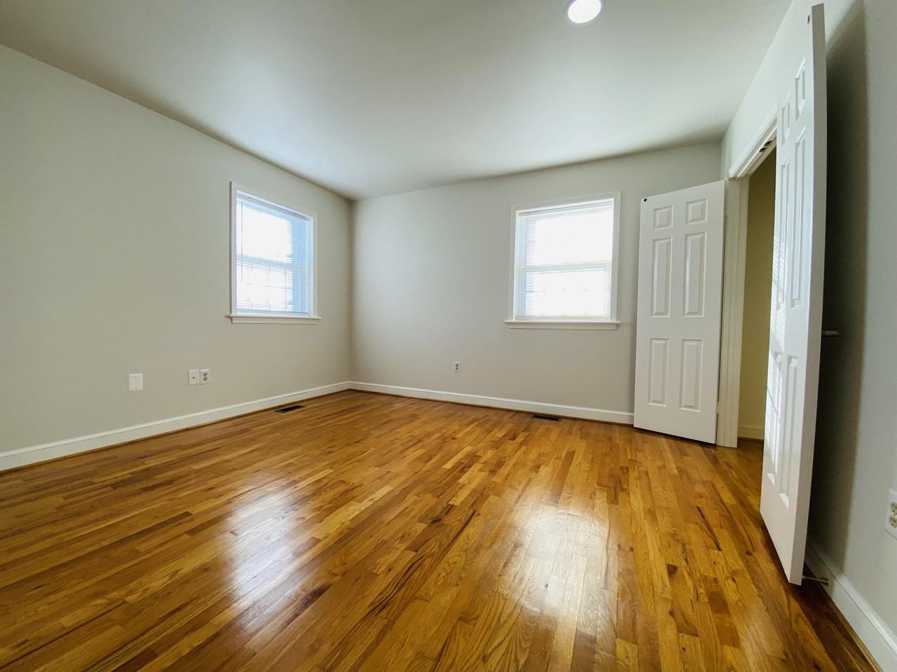 806 S Patrick St #4 - Photo 7 of 17