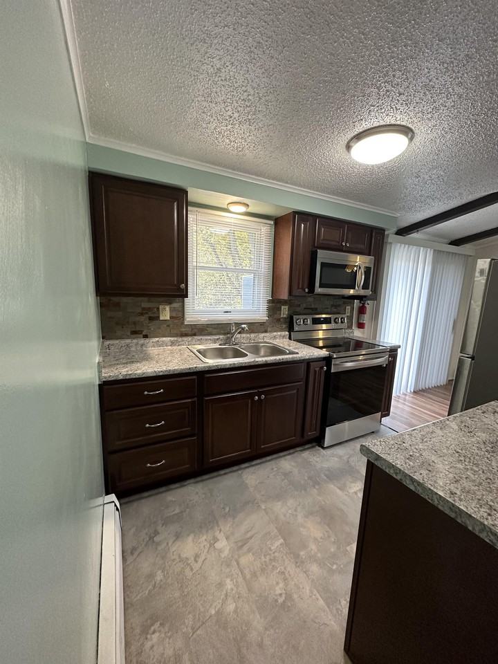 61 Belgium Hill Rd #61 - Photo 4 of 12