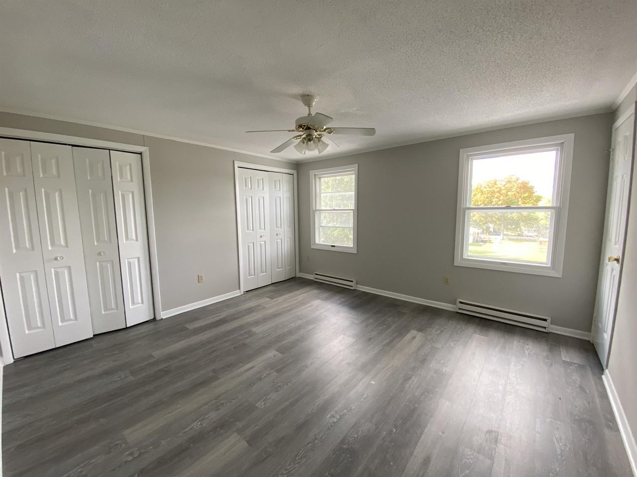 114 3rd St - Photo 4 of 11