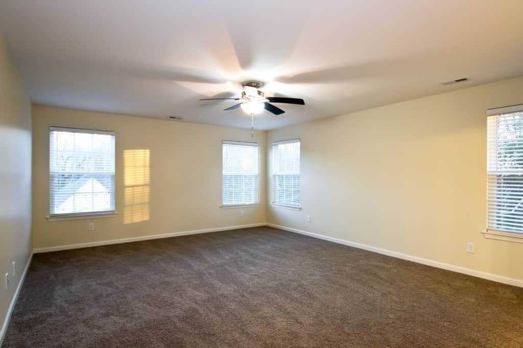 2688 Kinsley Ave Nw - Photo 2 of 11