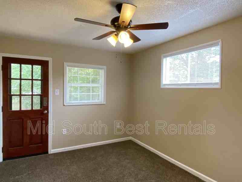 23 Hiland Pl #B - Photo 5 of 6