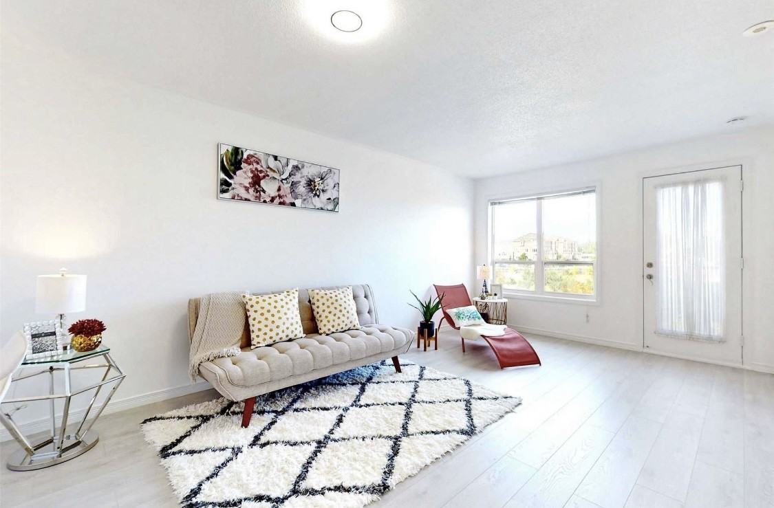 71 Sunrise Drive - Photo 3 of 10