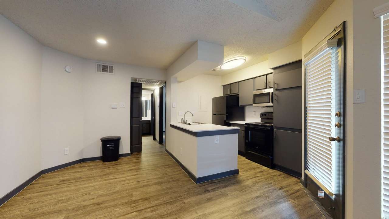 The Bernard - Photo 6 of 21