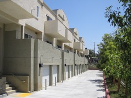 featured image of 750 Vía Pueblo #1
