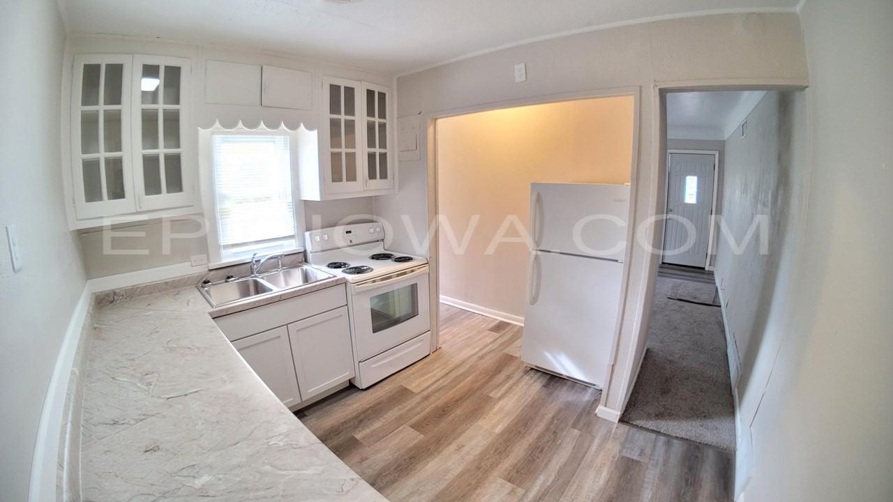 1339 K Ave Ne #1 - Photo 4 of 9