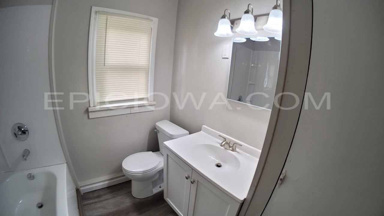 1339 K Ave Ne #1 - Photo 7 of 9