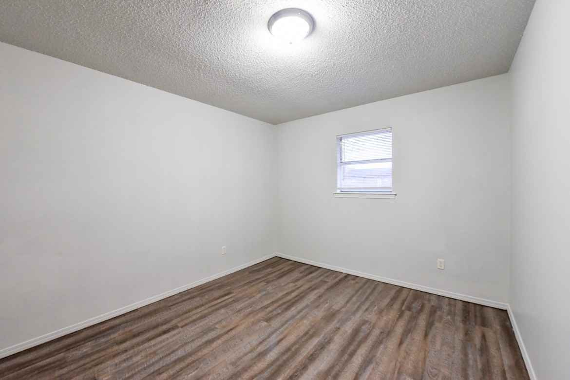 106 Circle B N #A - Photo 6 of 7