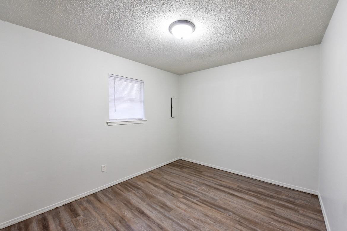 106 Circle B N #A - Photo 7 of 7