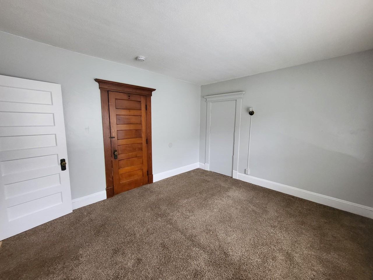 6 Arnold Ct #2 - Photo 3 of 9