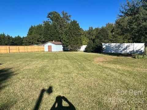 16808 Knoxwood Dr - Photo 3 of 3