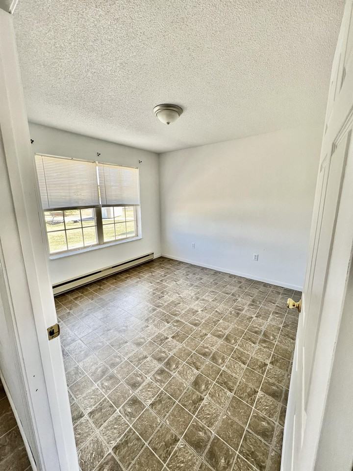 709 E Woodland - 3 #3 - Photo 6 of 10