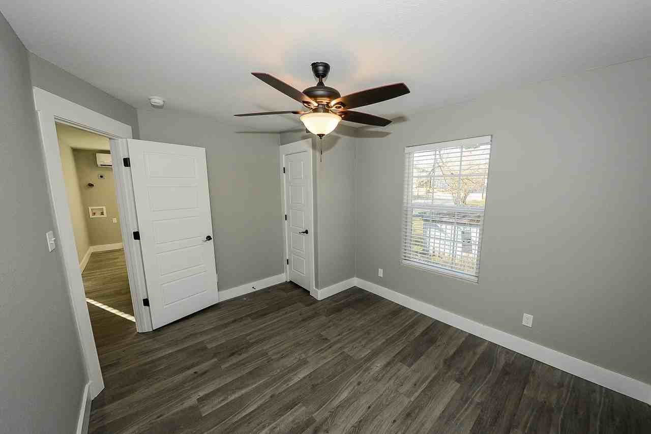 1124 S Burnett Ave #1 - Photo 4 of 14