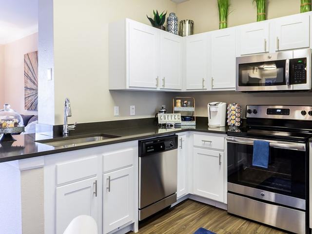 10500 Irma Dr - Photo 4 of 21