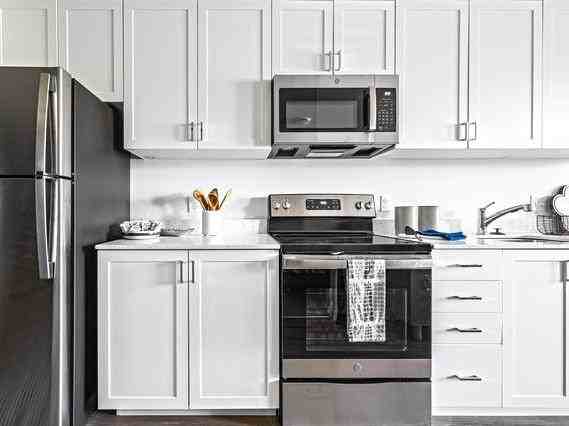 801 Sw Bradbury Way - Photo 7 of 28