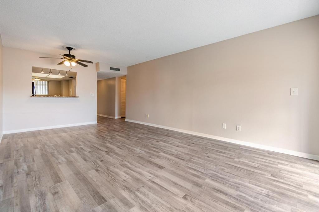 6336 Newtown Cir - Photo 7 of 15