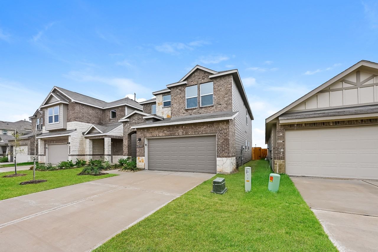 21343 Cypress Conifer Dr - Photo 2 of 5