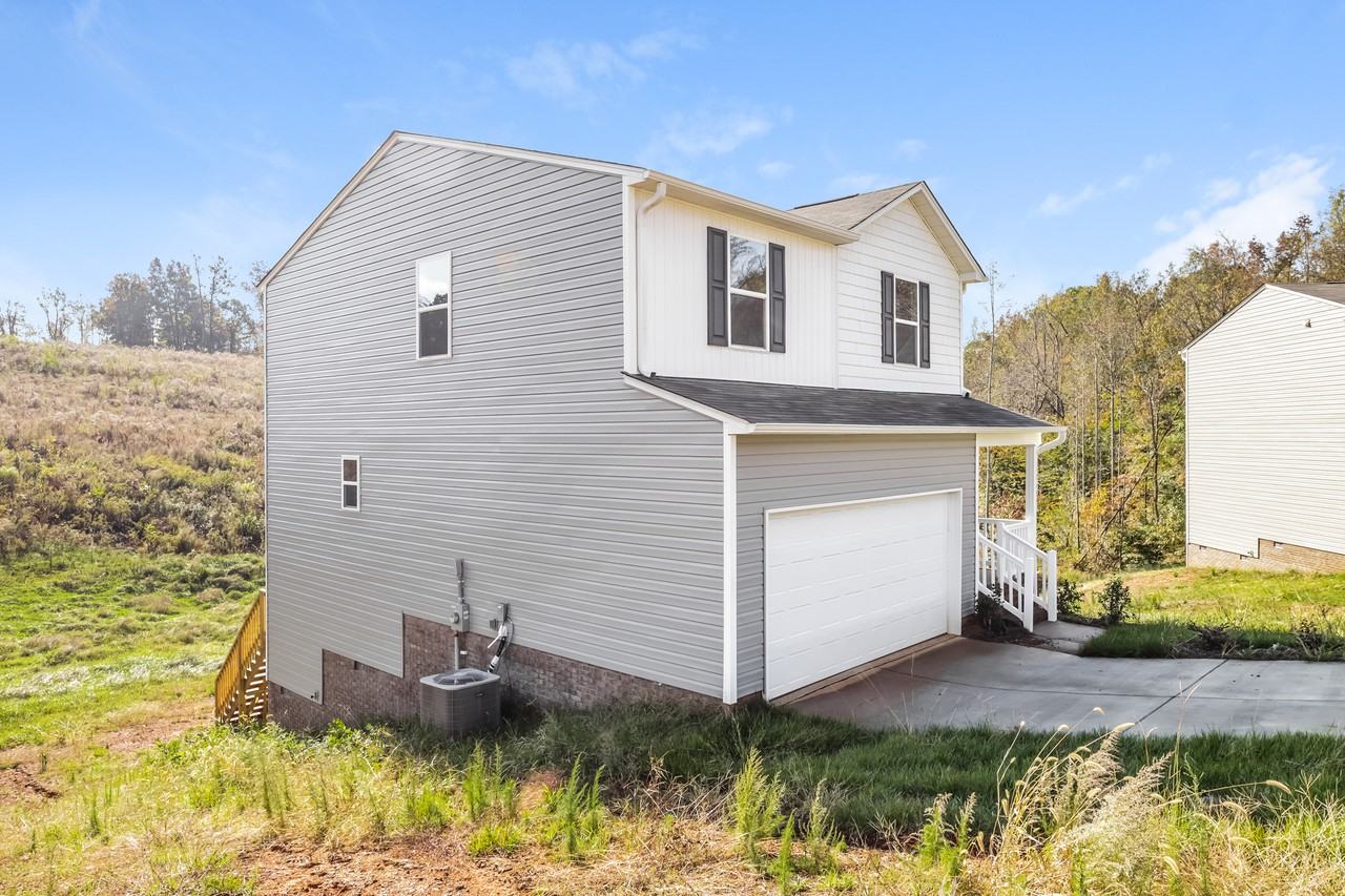 6405 Century Lane - Photo 3 of 5