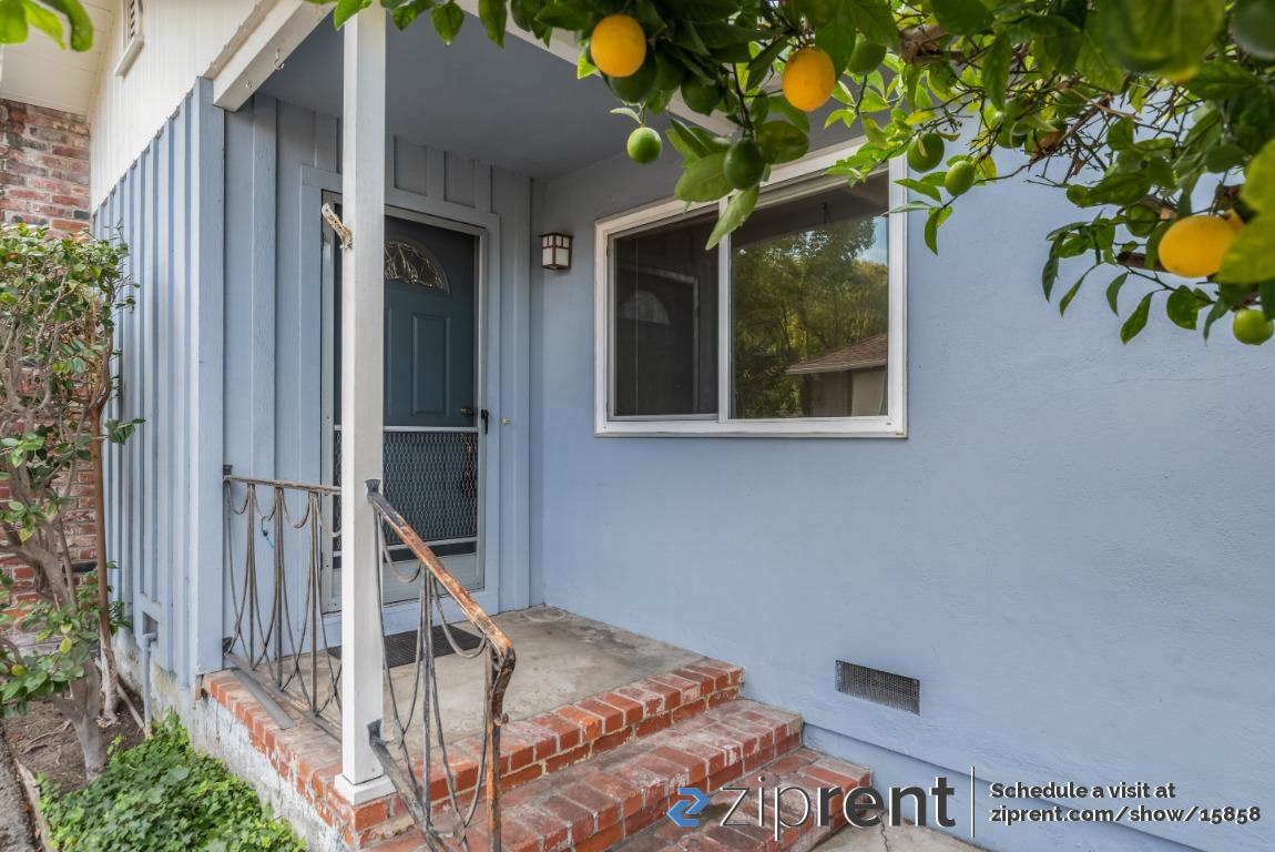 1630 Lark Ave - Photo 3 of 18