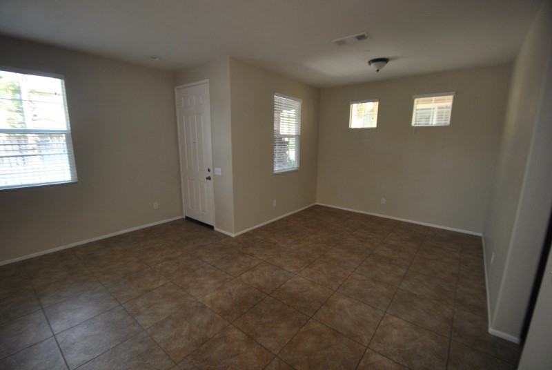3385 Drome Ln - Photo 3 of 12