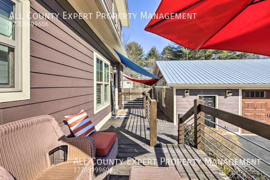 584 Ada St - Photo 3 of 28