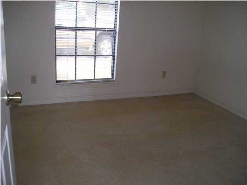 4585 Tradewinds Way - Photo 3 of 6