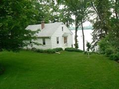 1525 Long Lake Blvd - Photo 2 of 14