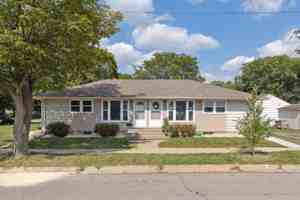 featured image of 2104 E 58th St #2106