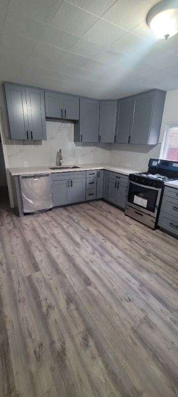 516 Railroad Ave S - Photo 3 of 8