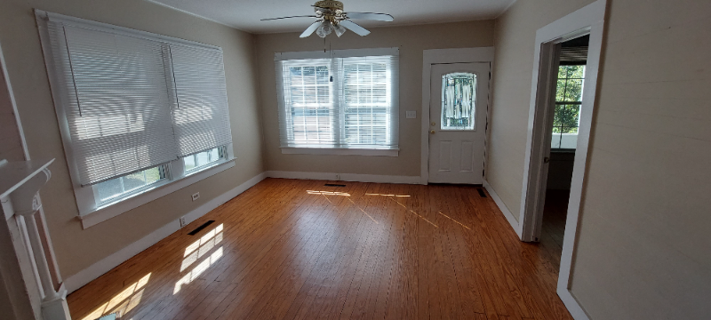 250 Archer St - Photo 2 of 15