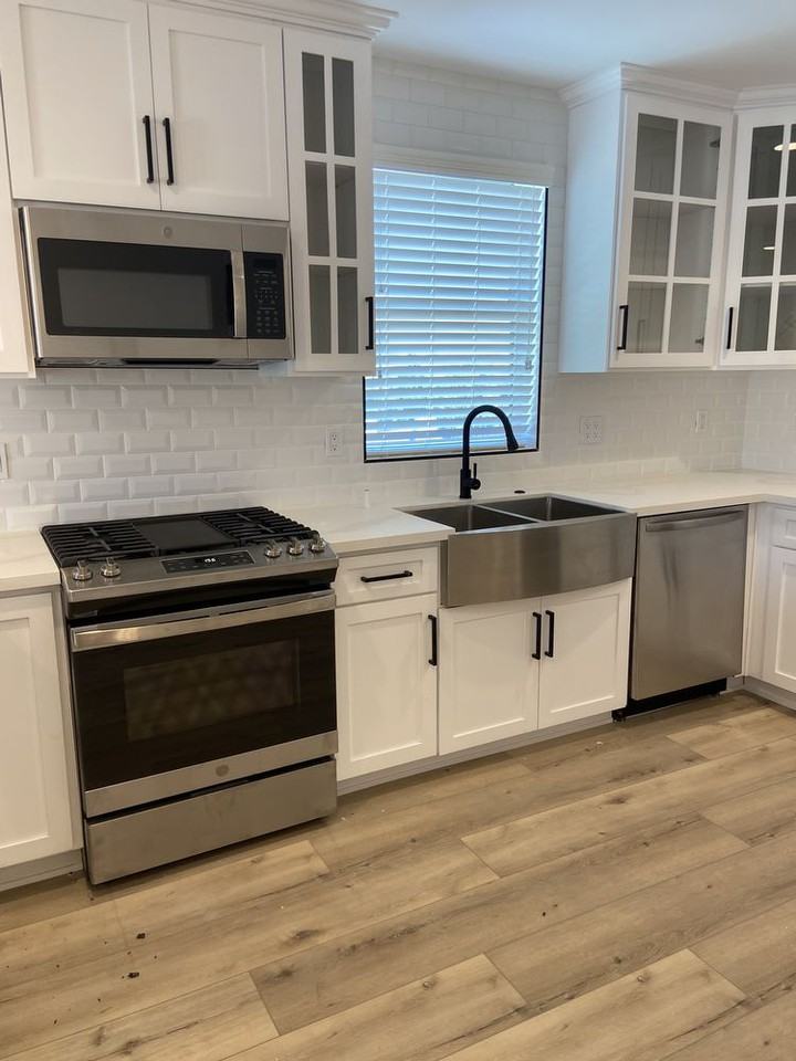 5355 Lexington Ave - Photo 3 of 42