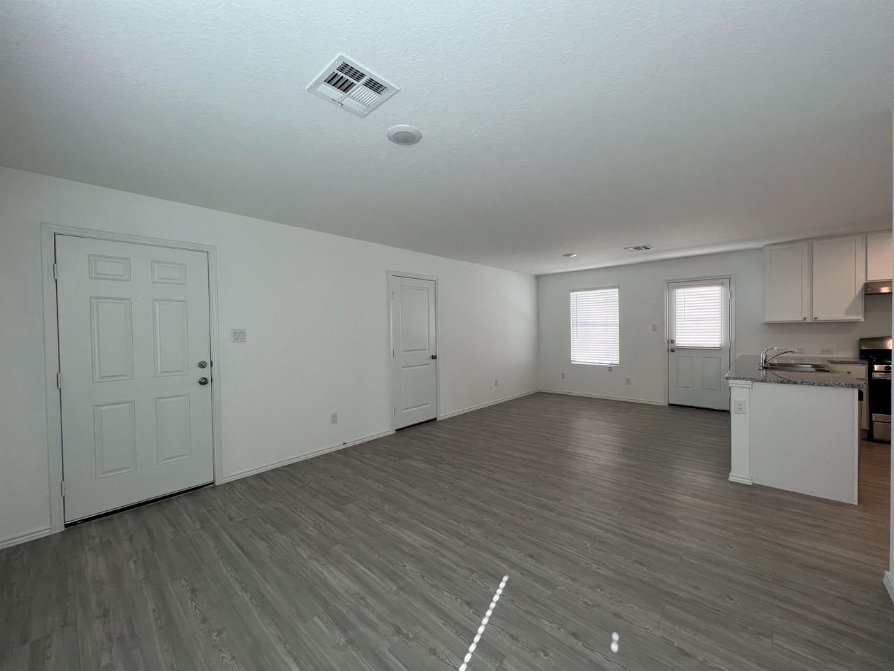 7314 Silos Rdg #1 - Photo 5 of 45