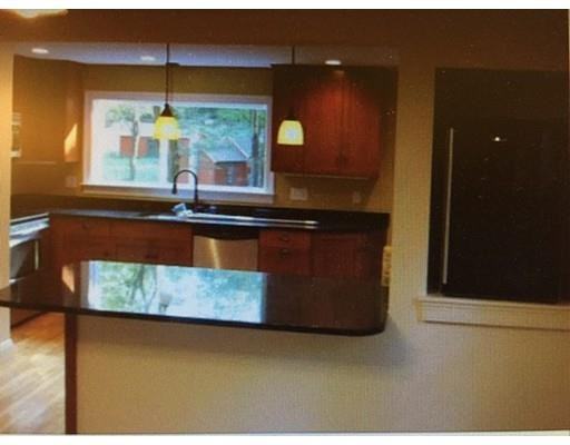 18 Old Cambridge Turnpike - Photo 2 of 11