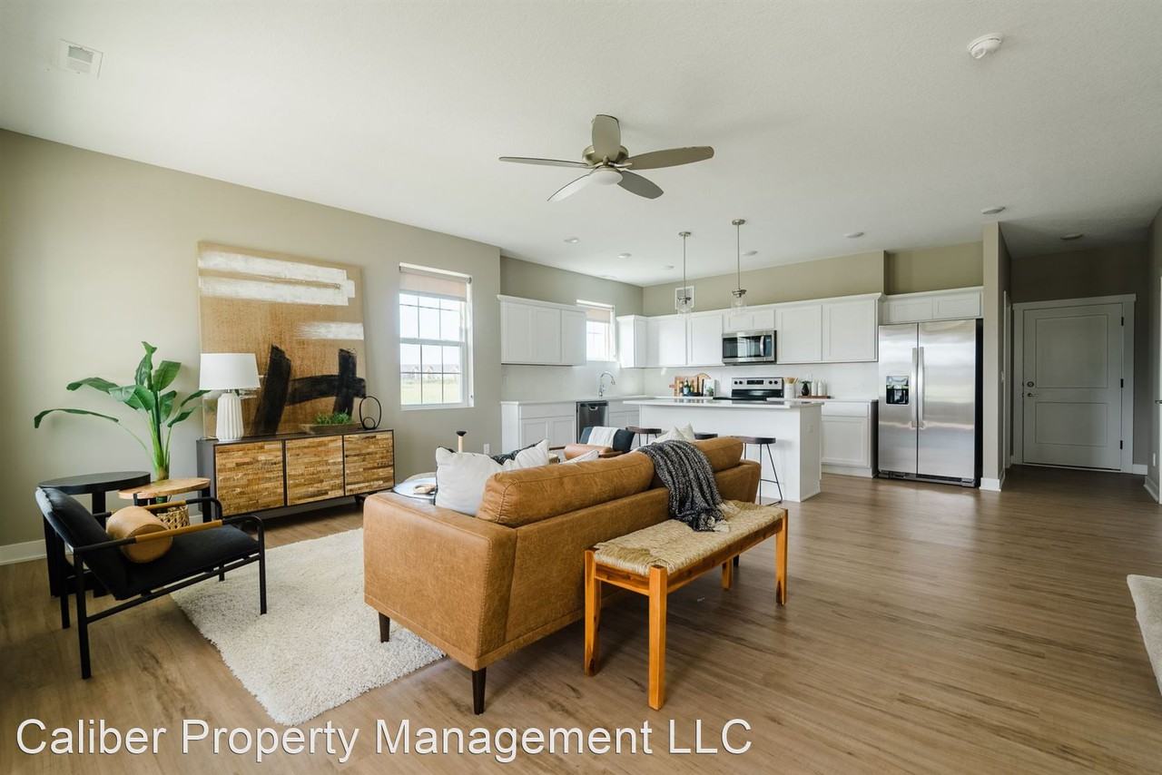 Four Grand Brownstones - Ankeny - Photo 2 of 5