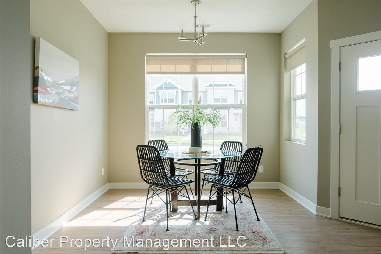 Four Grand Brownstones - Ankeny - Photo 3 of 5