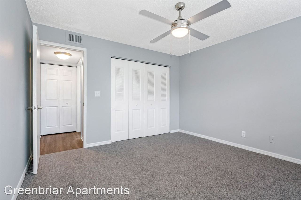 Willow Square Apartments - Photo 2 of 12