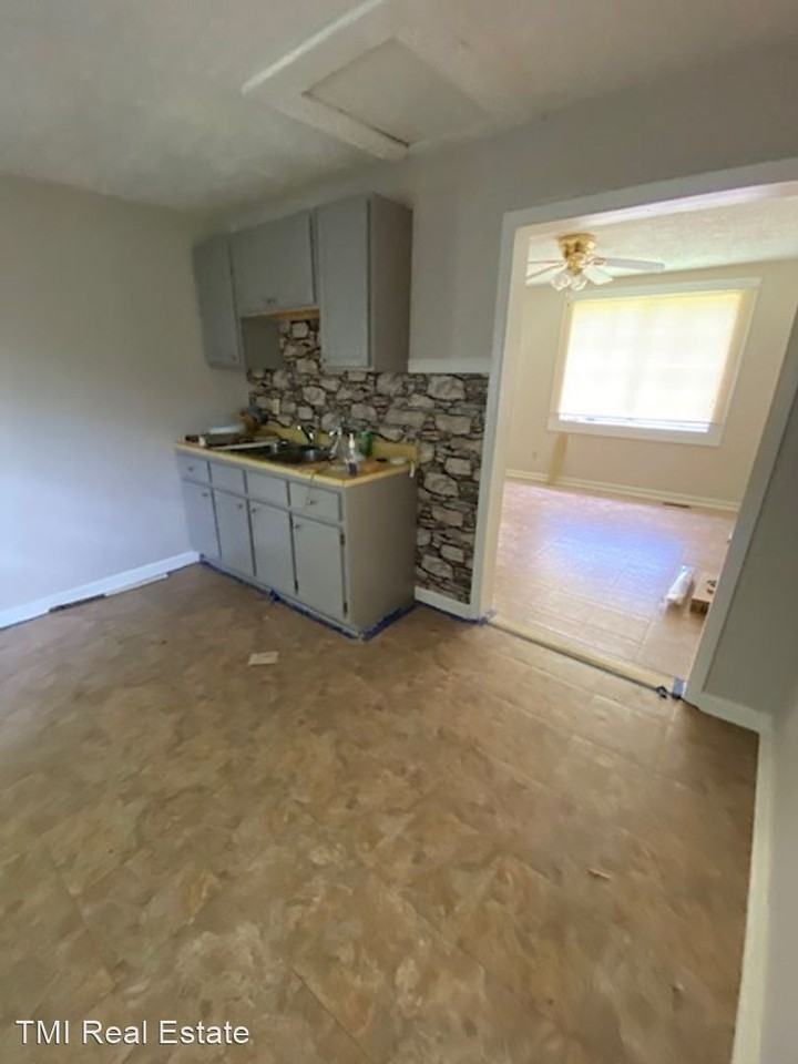 3312 Hickory Ave Sw - Photo 2 of 4